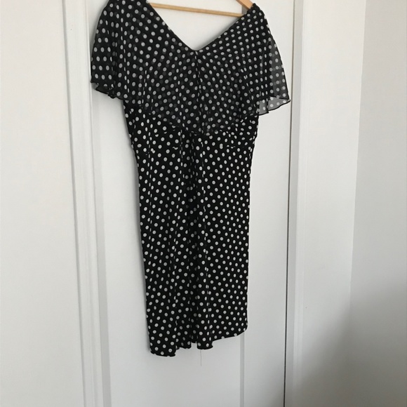 NWT Polka dot BEAUTY.   FREE gift with every purchase, what will yours be??? - Picture 9 of 9